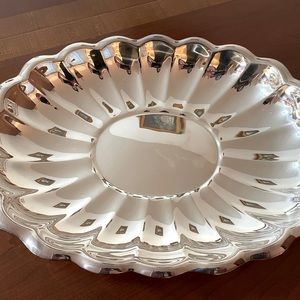 Vintage Reed & Barton Holiday Silver-Plated Scalloped Serving Piece